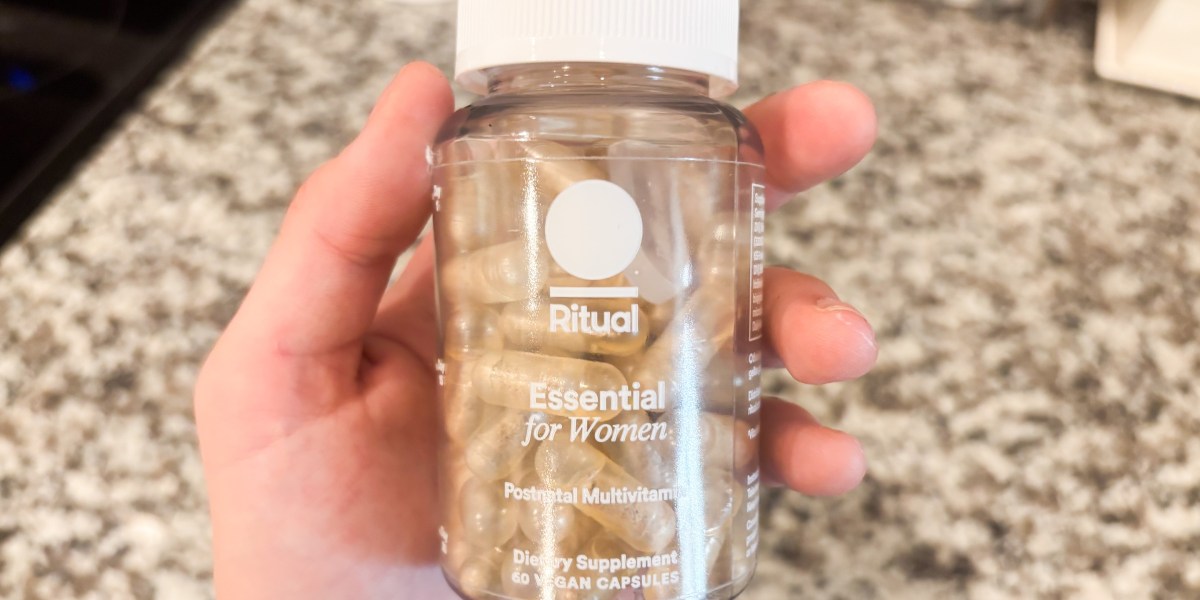 5 Best Postnatal Vitamins for New Moms (2025)