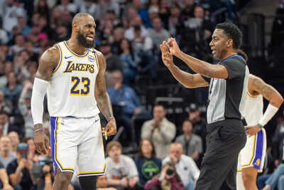 LeBron James Injury Report: Los Angeles Lakers Star Receives Concerning Glute Injury Update Ahead of Preseason Opener Against Suns