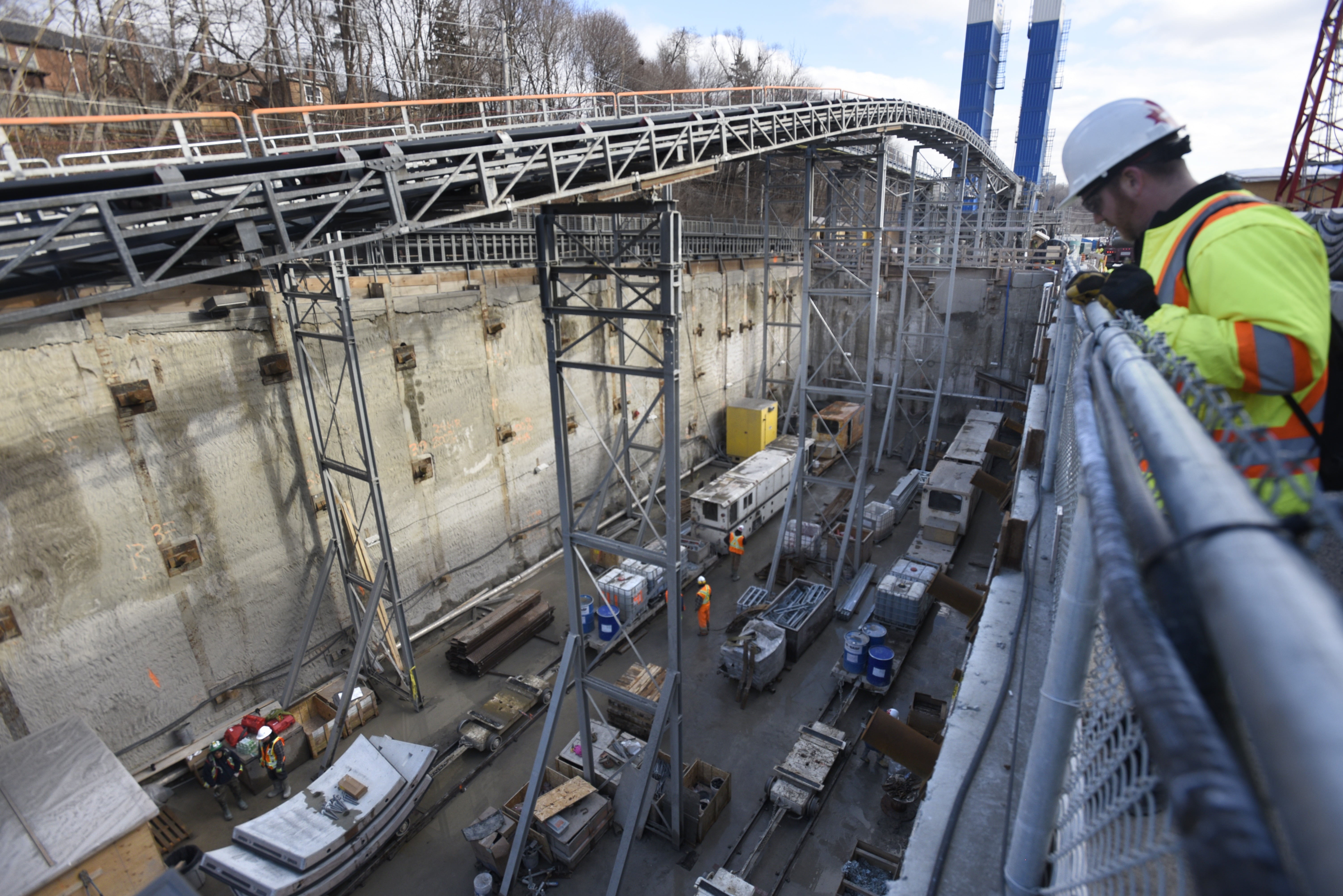 Eglinton Crosstown LRT under construction