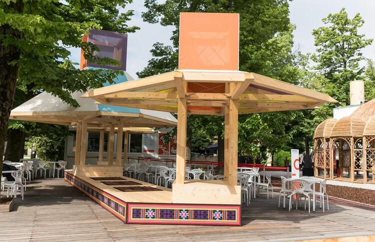 Majlis & The Manama (Wind Catchers) Pavilion / Ahmed and Rashid Bin Shabib - Image 1 of 16