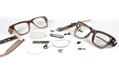 Meta Ray-Ban Display Repairablity is Predictably Bad, But Less Than You Might Think