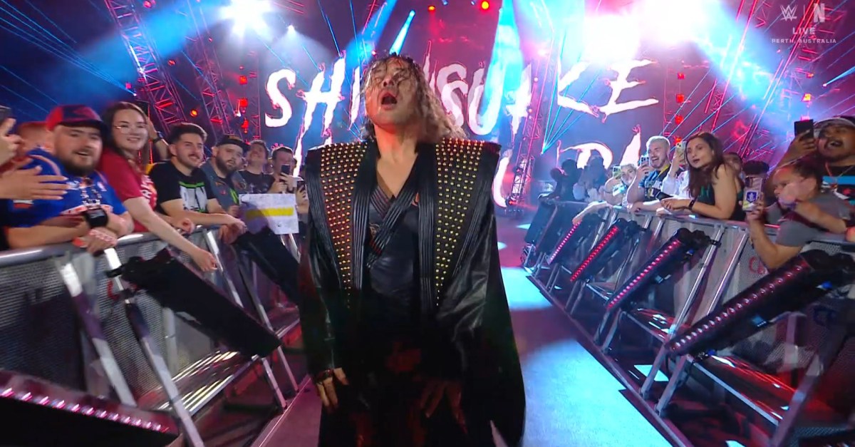 Shinsuke Nakamura returns to WWE and is reborn with his old theme song