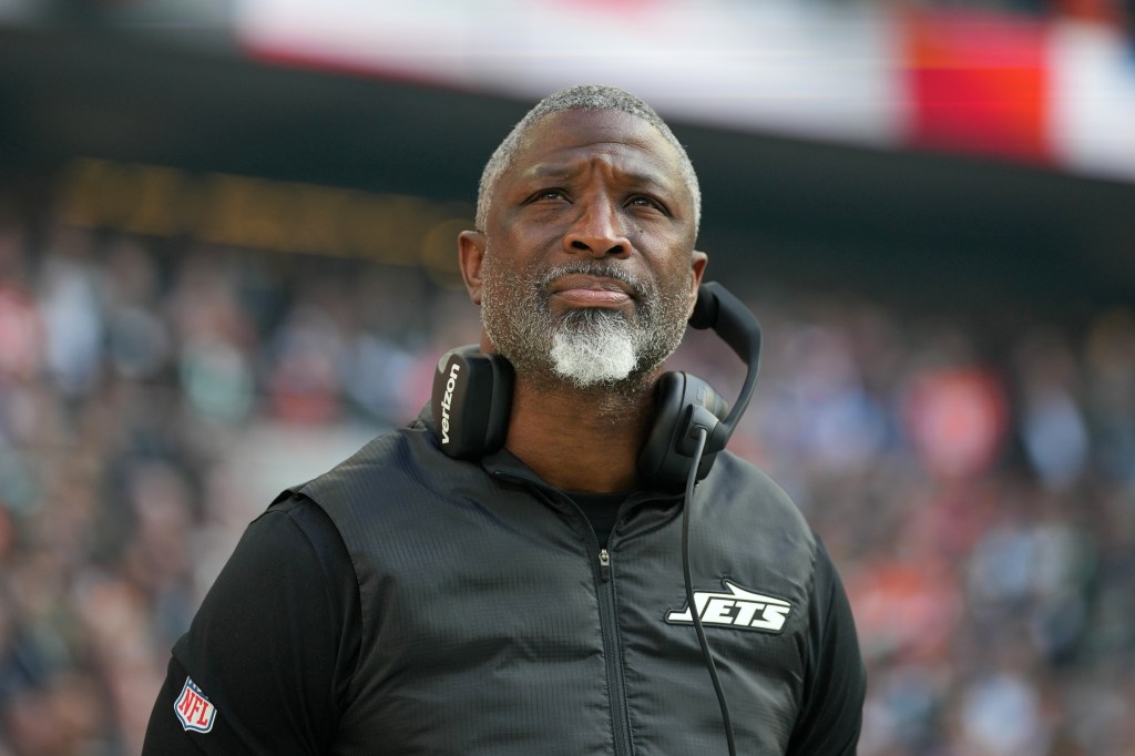 Jets coach Aaron Glenn during the team's loss to the Broncos in London on Oct. 12, 2025.