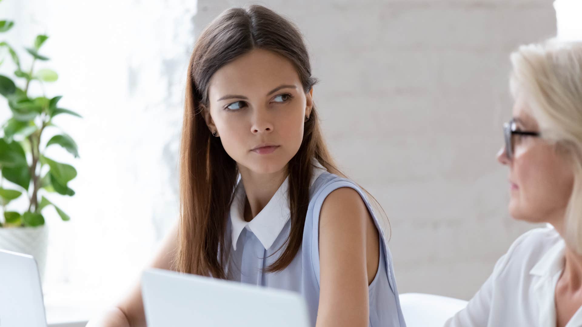 people who make hating taylor swift their whole personality usually have these deeper reasons uncomfortable with empowered women woman uncomfortable with successful co-worker