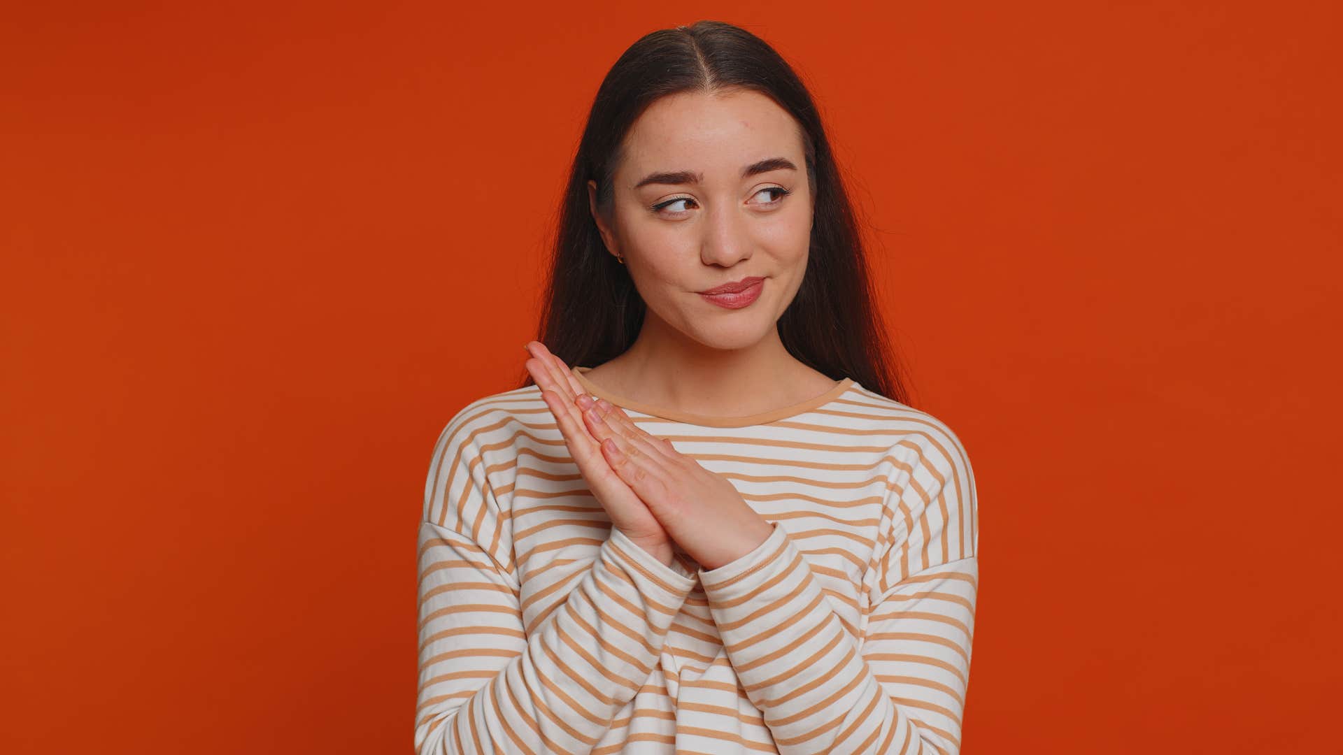 people who make hating taylor swift their whole personality usually have these deeper reasons they want her to fail sneaky woman who wants taylor swift to fail looking smug