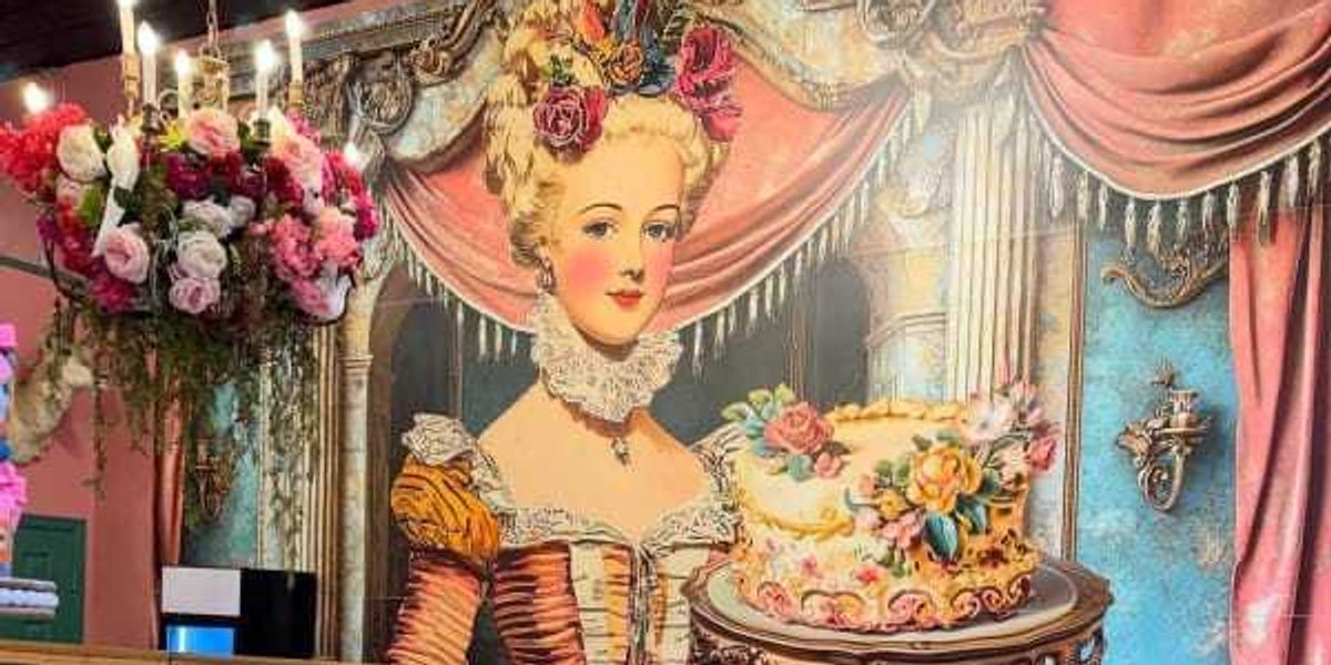 Over-the-top bakery-candy shop puts Bishop Arts in the pink