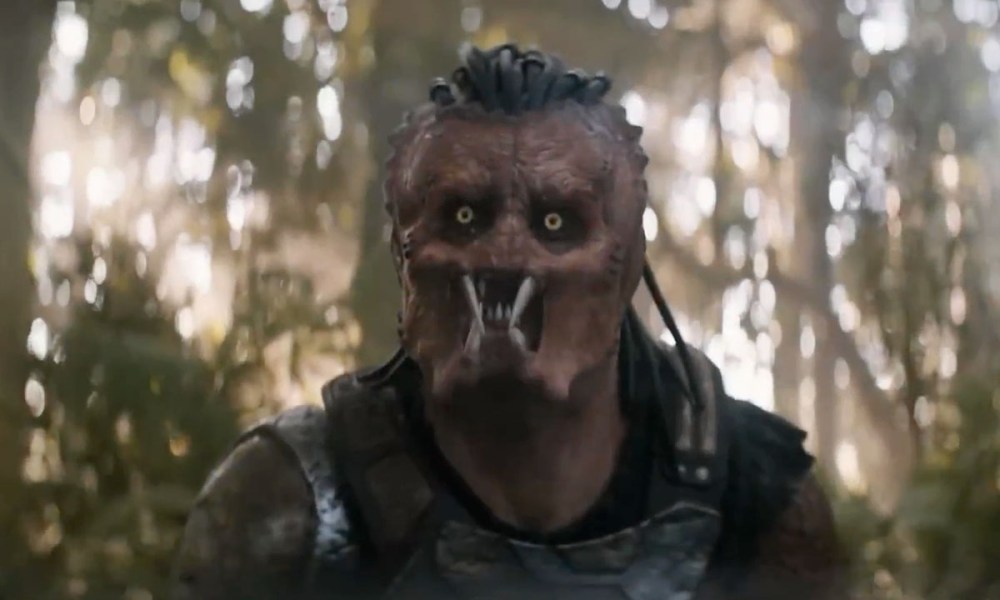 Yaujta Battles Otherworldly Creatures in 'Predator: Badlands' Clip