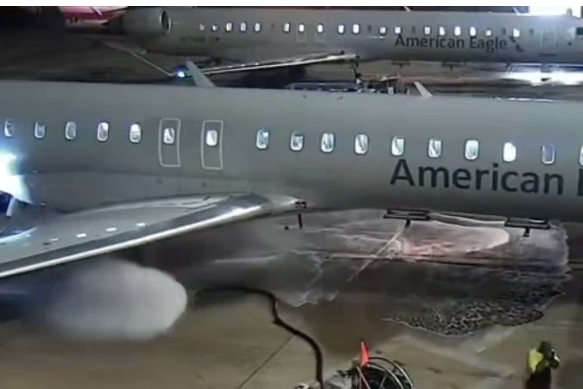 refueller loses control of hose during refuel of american eagle plane at dfw