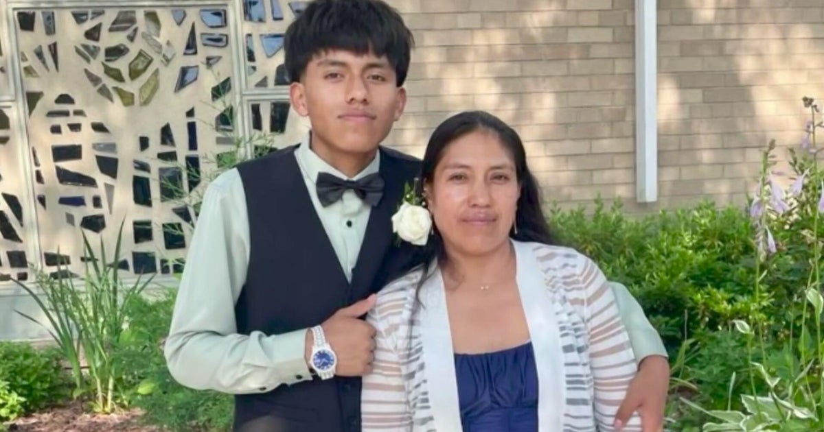 16-year-old boy detained by ICE after scheduled immigration appointment in NYC