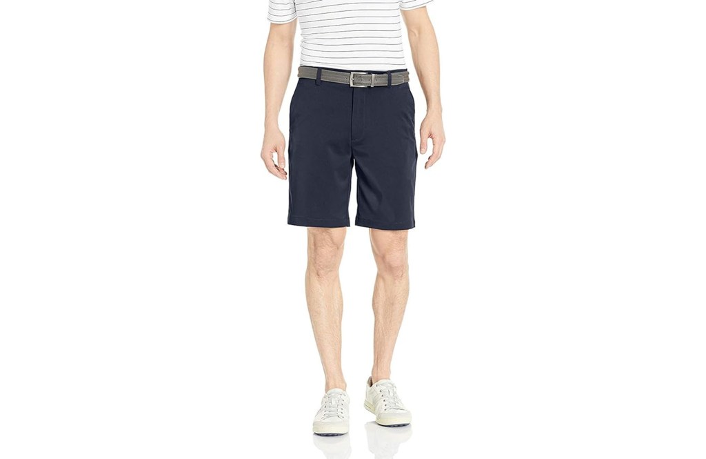 Amazon Essentials Men's Classic-Fit Stretch Golf Short