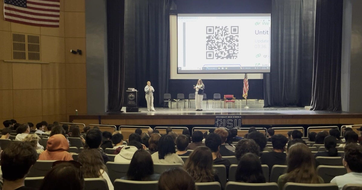 Survivor of Oct. 7 attack in Israel shares story with NYC high school students