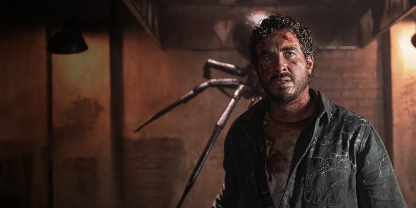 Ryan Corr with the spider behind him in Sting