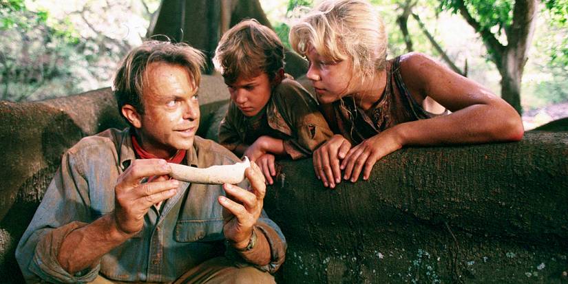 Grant showing Tim and Lex a dino bone in Jurassic Park 1993