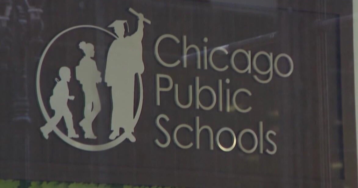 Chicago Public Schools lunchroom workers to march for higher wages, staffing