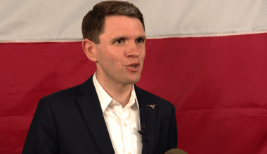 At campaign stop in Fort Worth, Democratic U.S. Senate candidate James Talarico says he's going up against the establishment in both parties