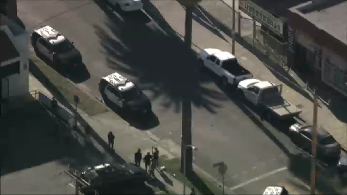Shooting involving a federal agent injures 2 people in South LA – NBC Los Angeles