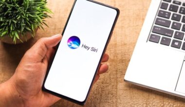 Apple Faces New Siri Delays as AI Concerns Grow