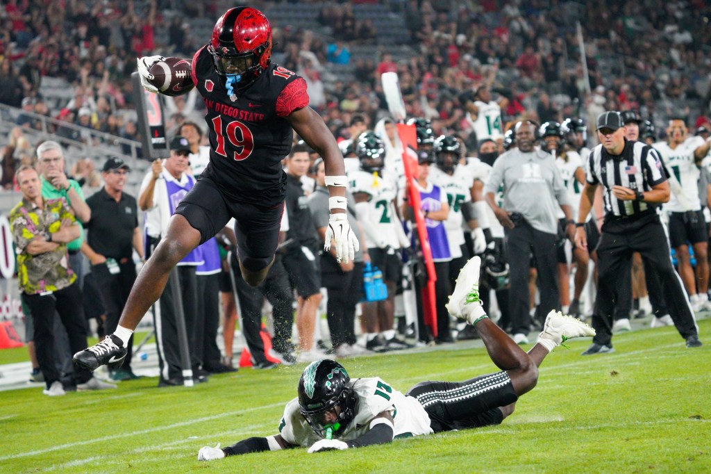 Aztecs football to play home-and-home series with Hawaii in 2028, '29
