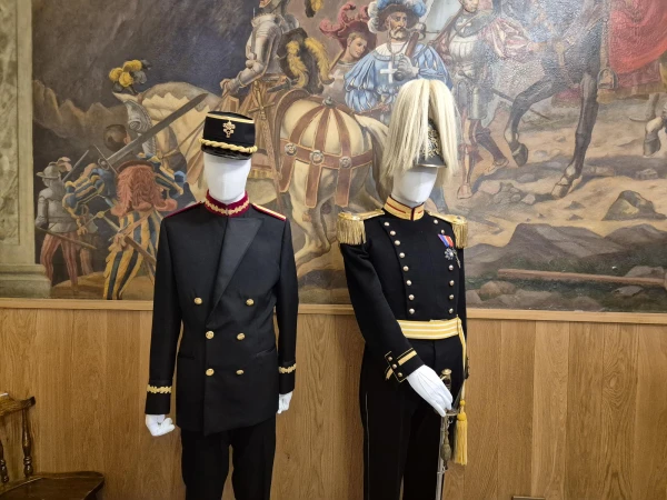 Examples of the 2015 version (left) and late 19th-century version (right) of the updated dress uniform presented by the Swiss Guards at the Vatican on Oct. 2, 2025. Credit: Hannah Brockhaus/CNA