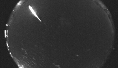 Swarms of Halloween Fireballs Could Threaten Earth in 2032 and 2036, New Study Warns