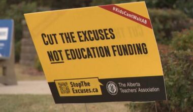 As Alberta teachers strike looms, both sides in the dispute say its up to the other to restart talks