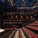 © Simon Devitt The Court Theatre / Haworth Tompkins - Image 5 of 30