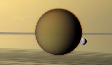 Bizarre Crystals in Titan's Lakes Could Break a Fundamental Rule of Chemistry : ScienceAlert