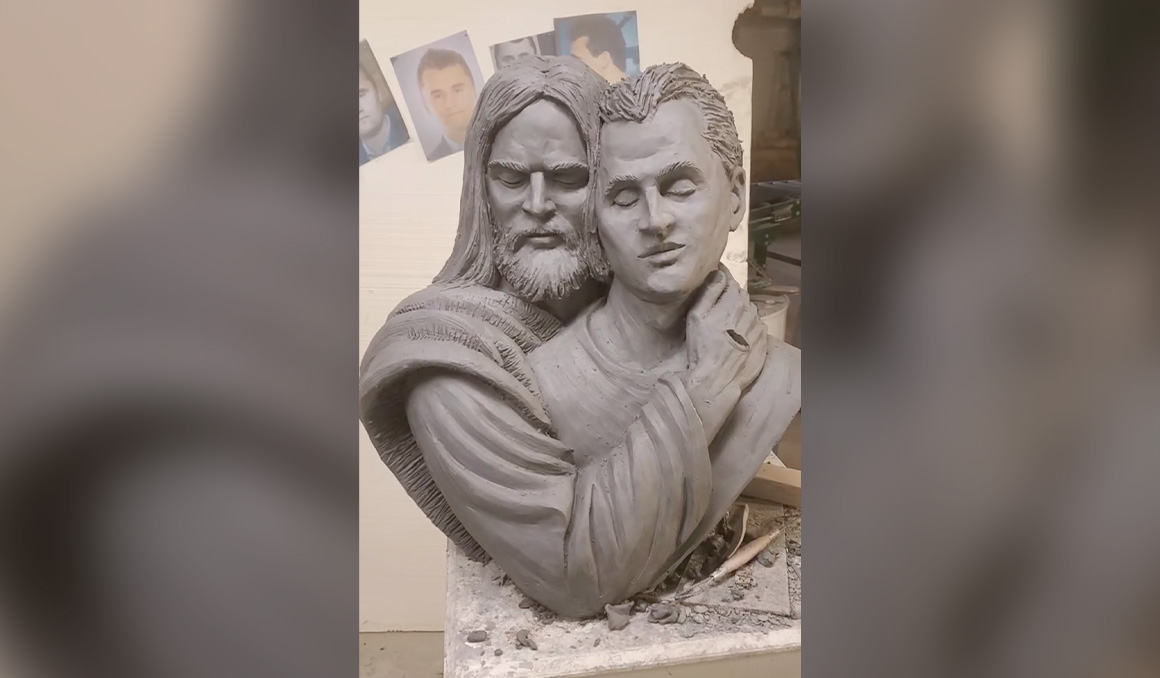 Catholic artist creates Charlie Kirk sculpture for Ave Maria University