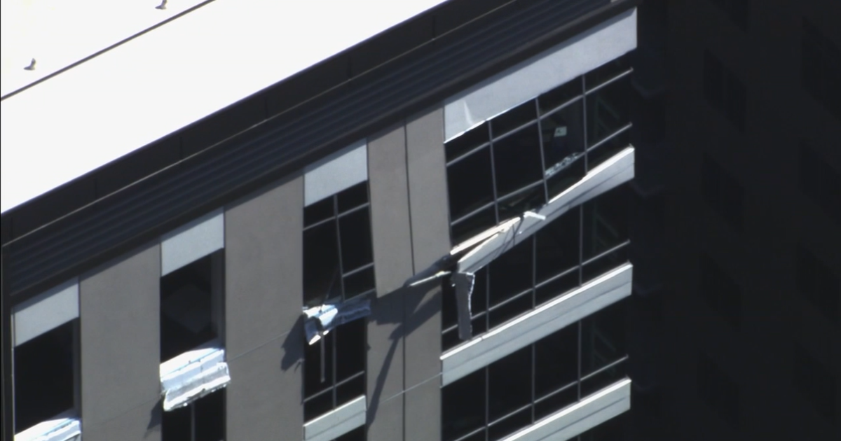 Multiple people injured in high-rise explosion in downtown Houston
