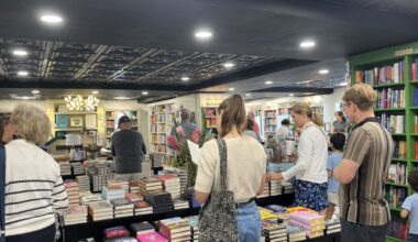 Books on Third gets enthusiastic welcome to Naples