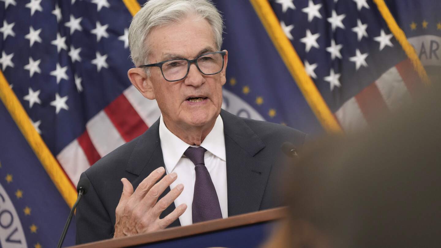 Fed minutes: Most officials supported further rate cuts as worries about jobs rose