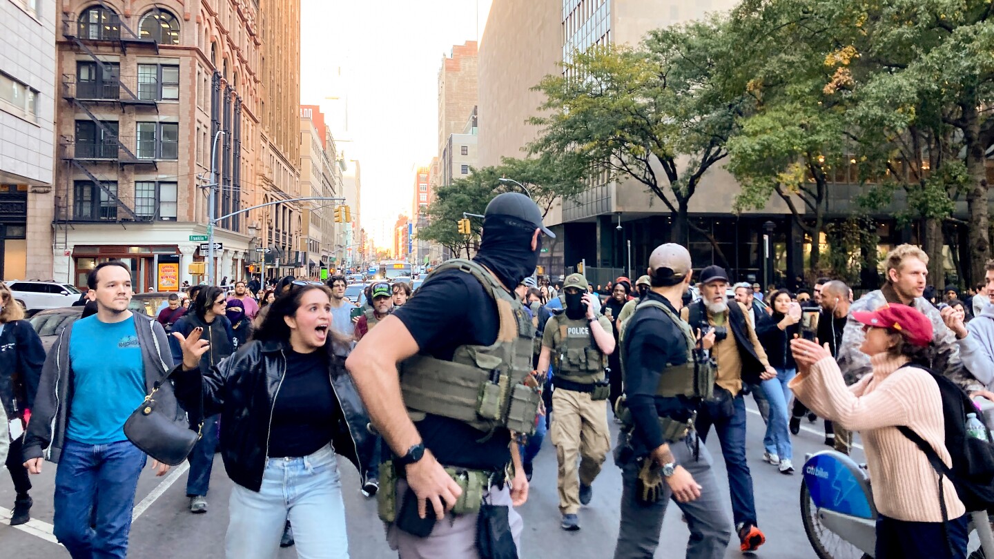 Federal immigration sweep in Manhattan's Chinatown leads to chaos and arrests