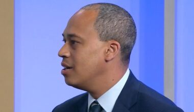Virginia's Democratic candidate for attorney general apologizes for violent text messages