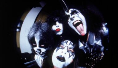 Ace Frehley death: Gene Simmons, Paul Stanley, Pearl Jam and more react