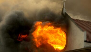 After Palisades fire failures, L.A. promises to beef up staffing during high-risk fire weather