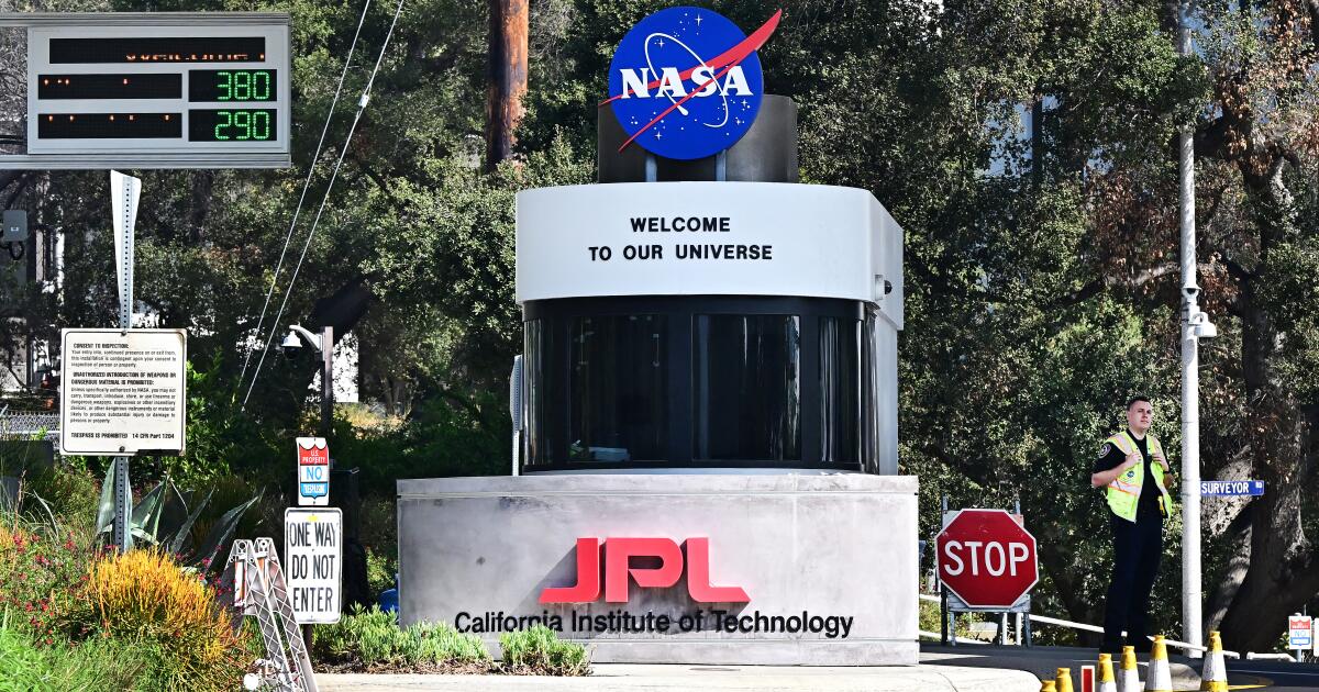 NASA's JPL cuts 550 jobs in latest round of layoffs at La Cañada Flintridge facility