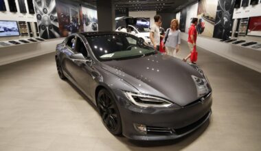 Tesla sales jump 7% amid rush for electric vehicles