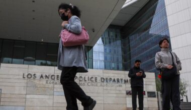 Report asks why LAPD mental health specialists defer to armed officers