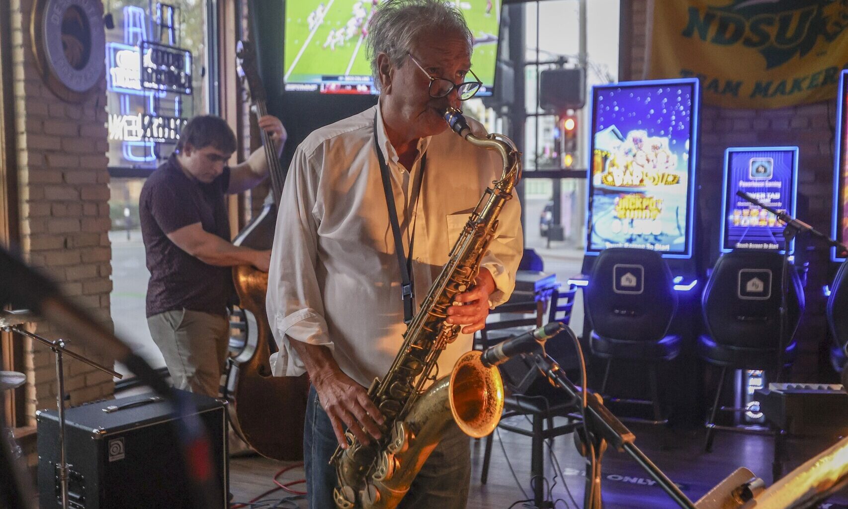 Jazz musician John DiFiore left New York for Fargo 50 years ago and now he's playing an encore - InForum