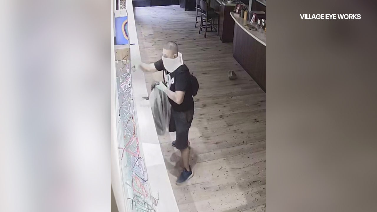 Phoenix eyeglass shop loses roughly $80K after burglary, owner says