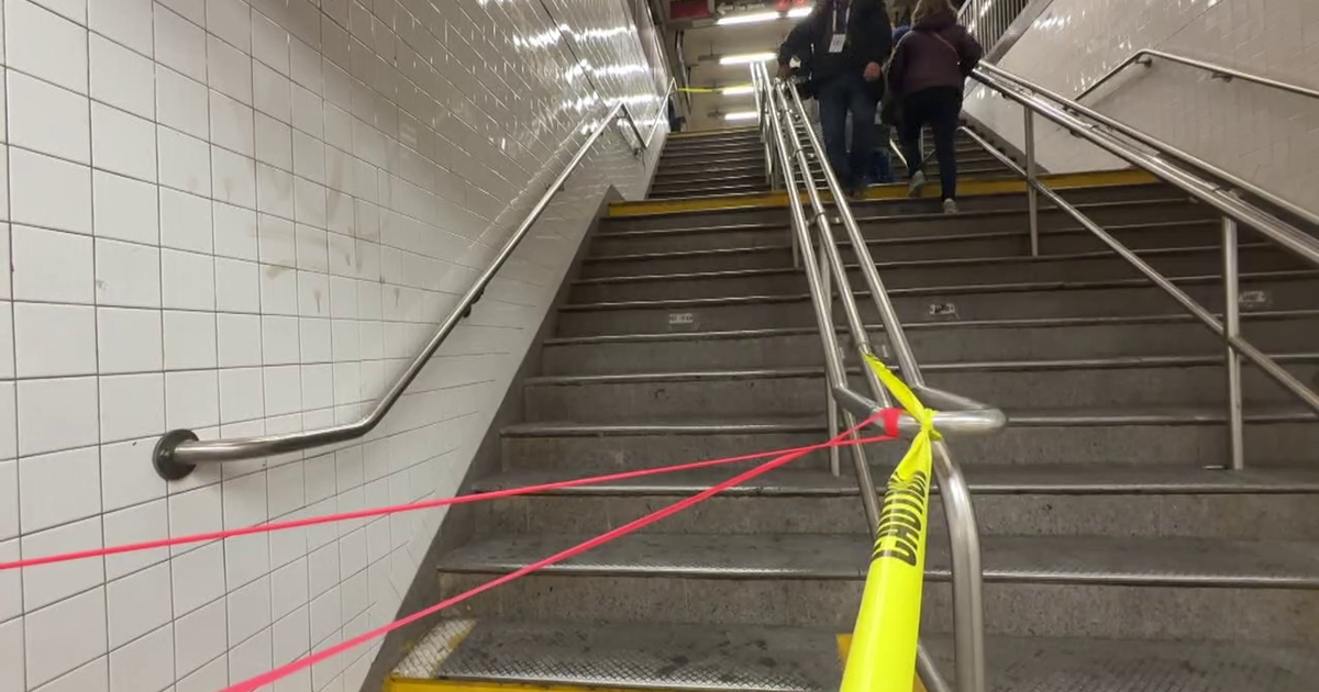 Newborn baby girl found unattended at NYC's Penn Station, police say