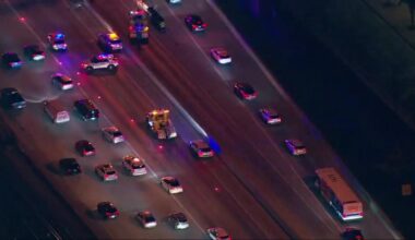 Serious crash on Dan Ryan Expressway delays morning traffic