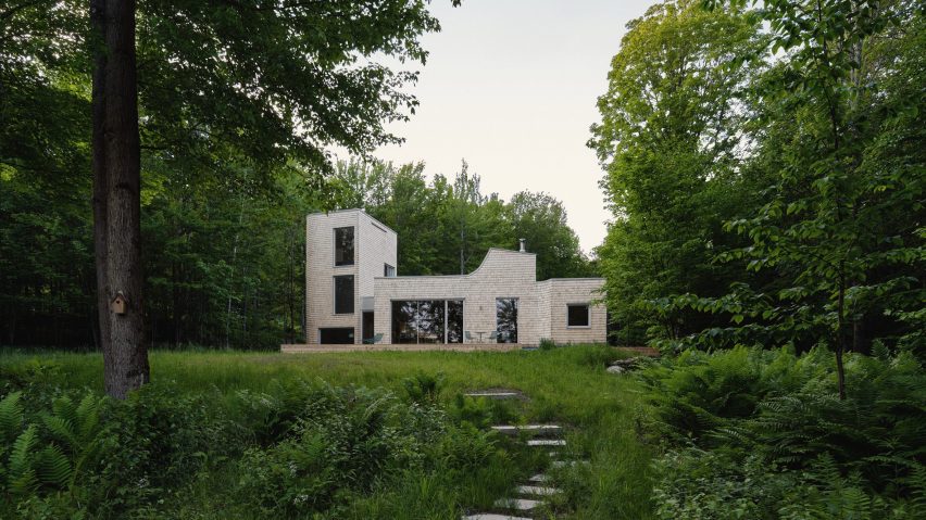 Waterhouse in Quebec, Canada