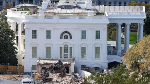 white-house-east-wing-demolition