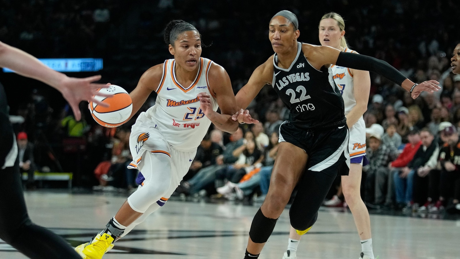A'ja Wilson and Dana Evans lead Las Vegas Aces past Phoenix Mercury 89-86 in WNBA Finals opener