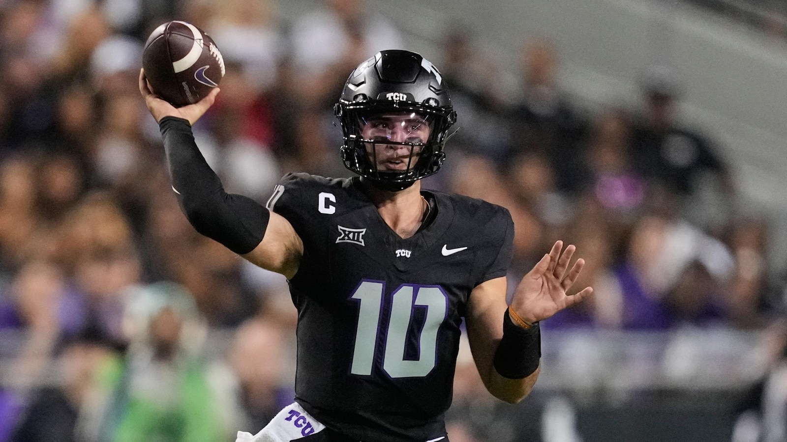 Josh Hoover accounts for 5 TDs as TCU beats Colorado 35-21 in Deion Sanders' return to Fort Worth