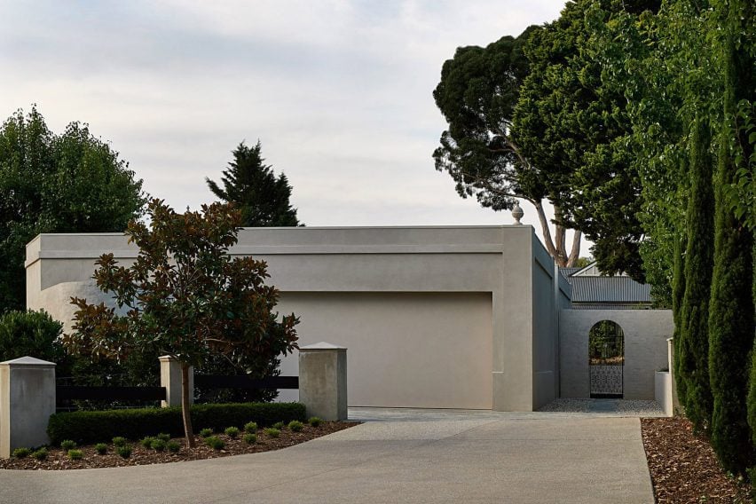 Windowless house in Australia