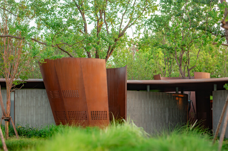 Wuhan LuxeIsland Pavilion / ZHIFEI ARCHITECTURE DESIGN - Image 1 of 29