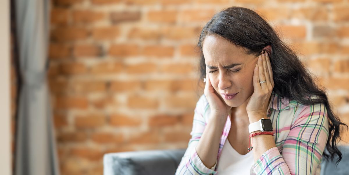 12 Signs of Iron Deficiency Dietitians Say You Shouldn't Ignore