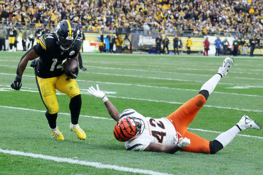 The Bengals' defense is in the midst of a historic run of defensive ineptitude.